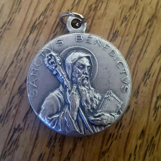 Klassisk Benedictus medaljong