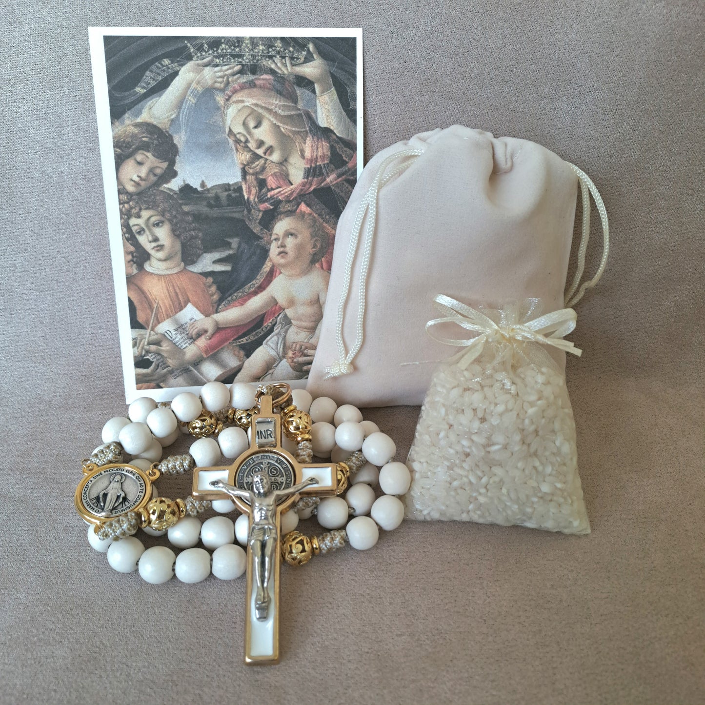 Guld och Vit Benedictus Rosenkrans